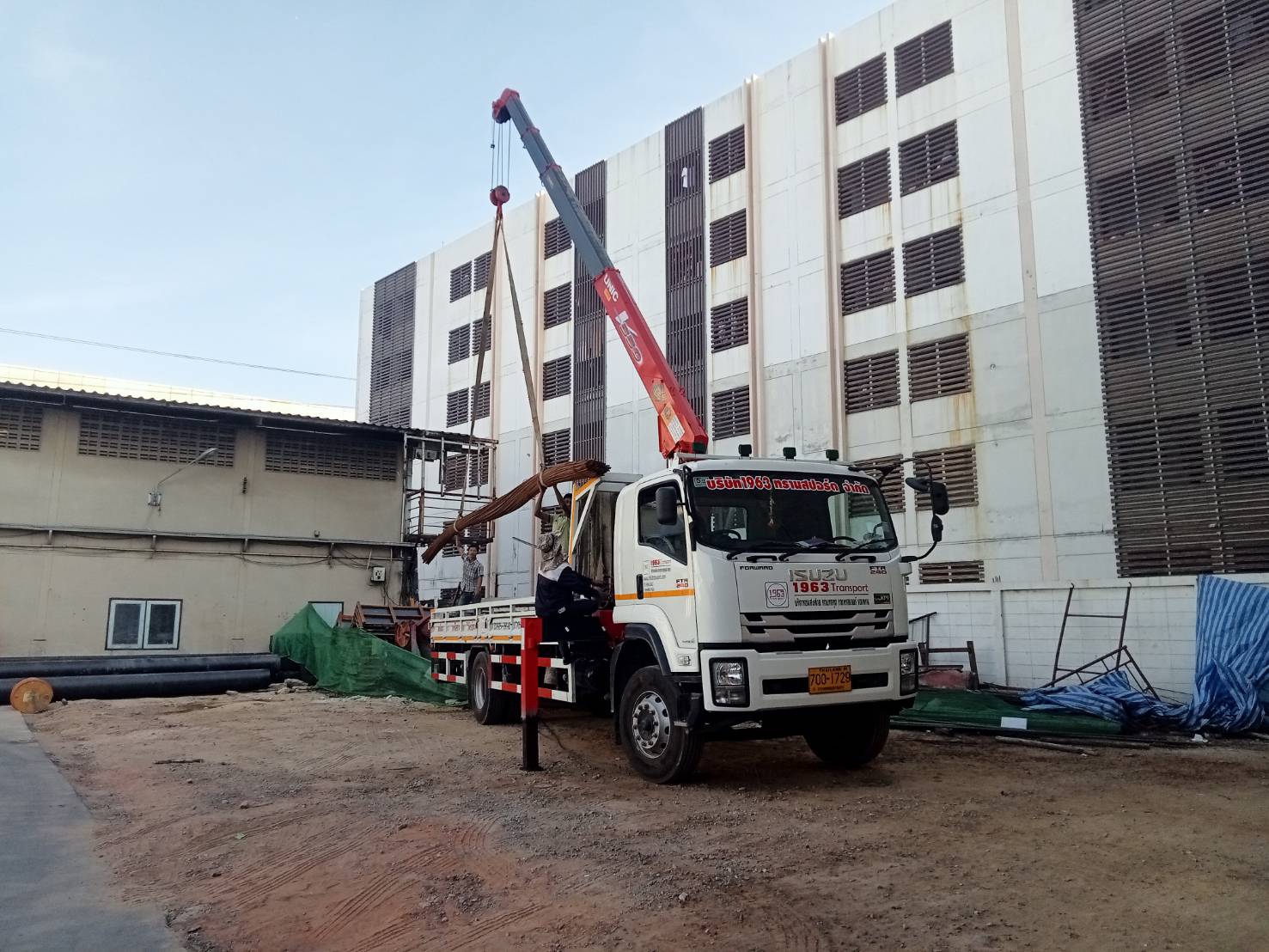 เช่ารถเฮี๊ยบบางกระดี่