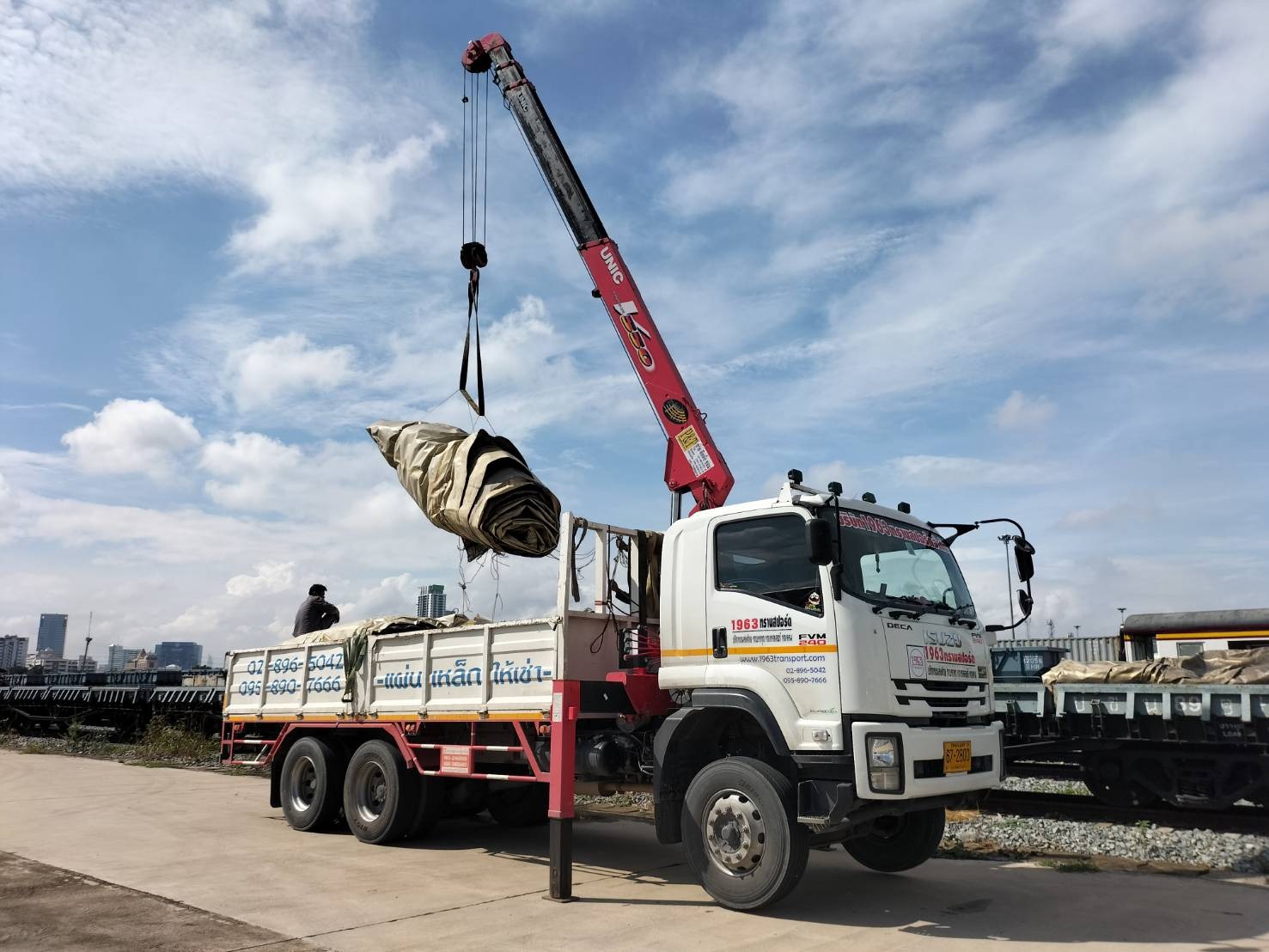 เช่ารถเฮี๊ยบวังมะนาว