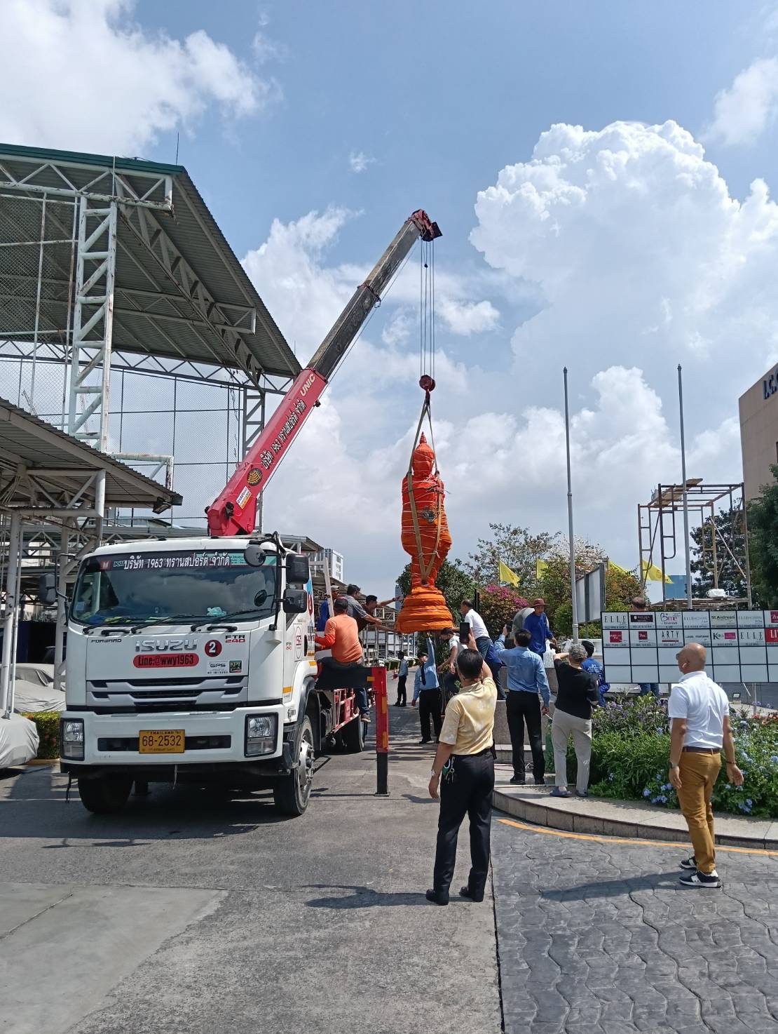 เช่ารถเฮี๊ยบสุขสวัสดิ์