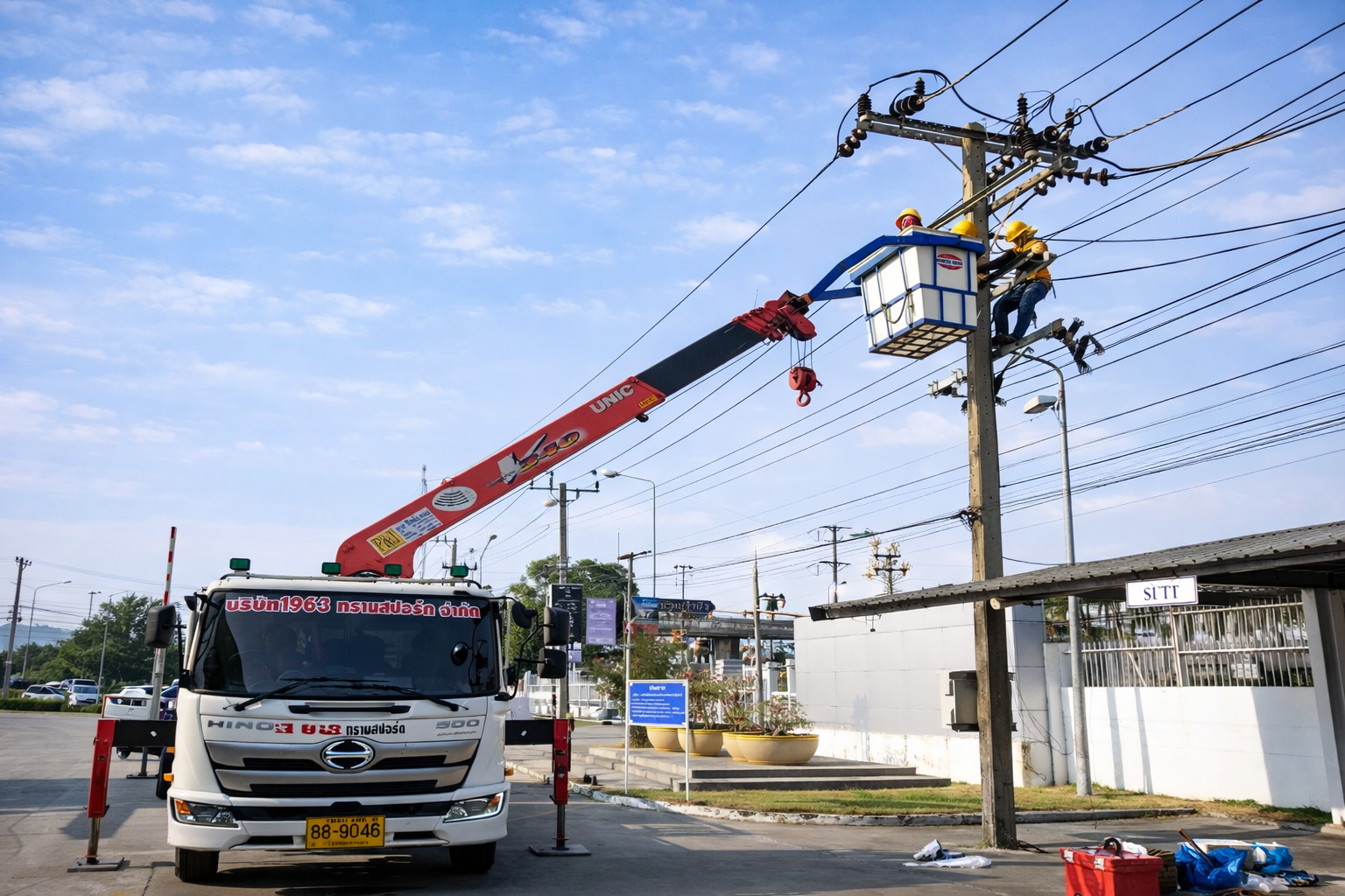 เช่ารถกระเช้าทุ่งครุ