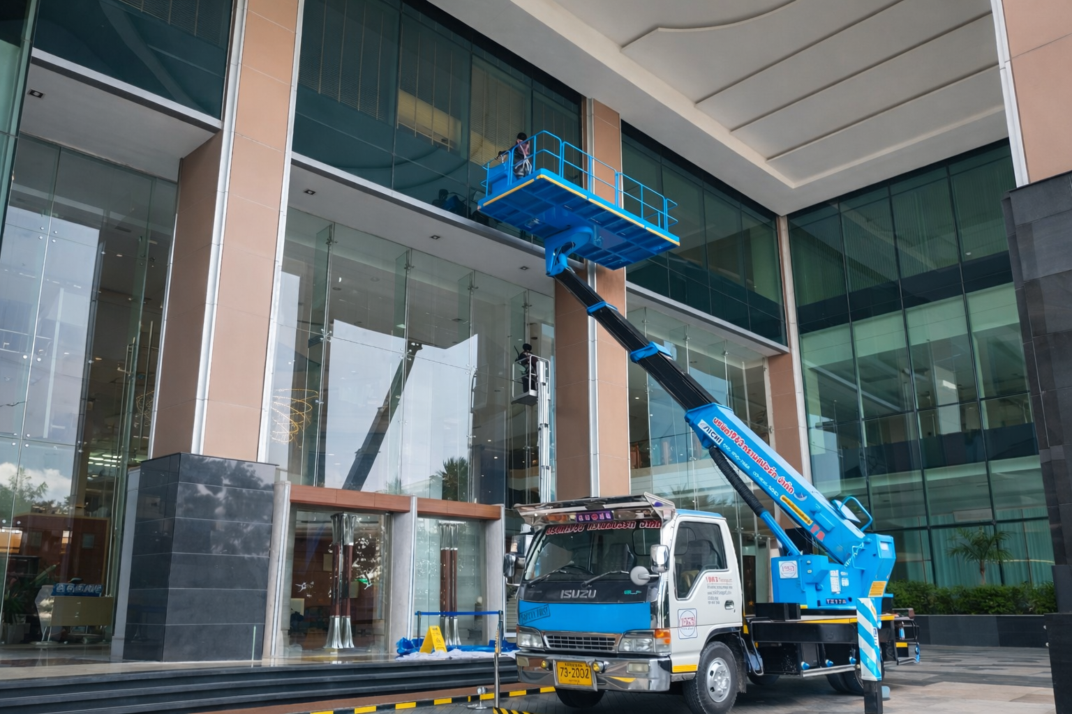 เช่ารถกระเช้าราชบุรี