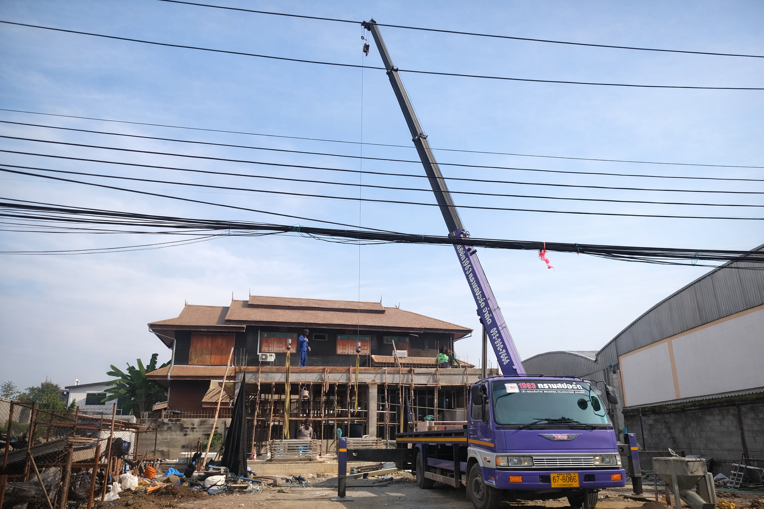 เช่ารถเครนท่าฉลอม