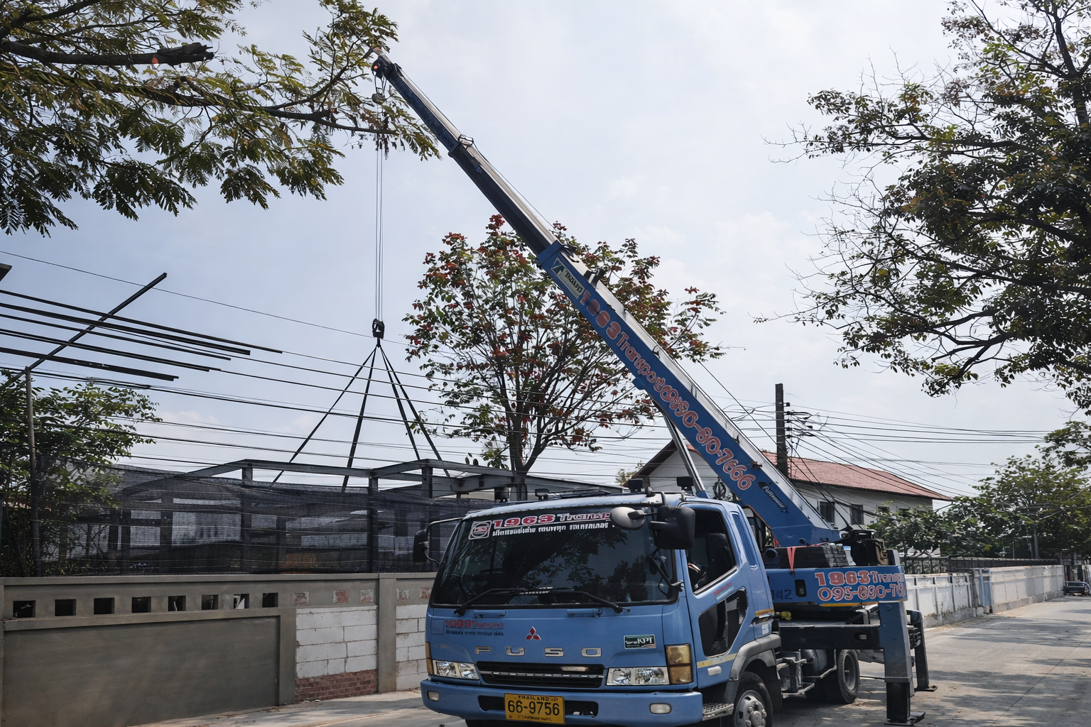 เช่ารถเครนนาดี