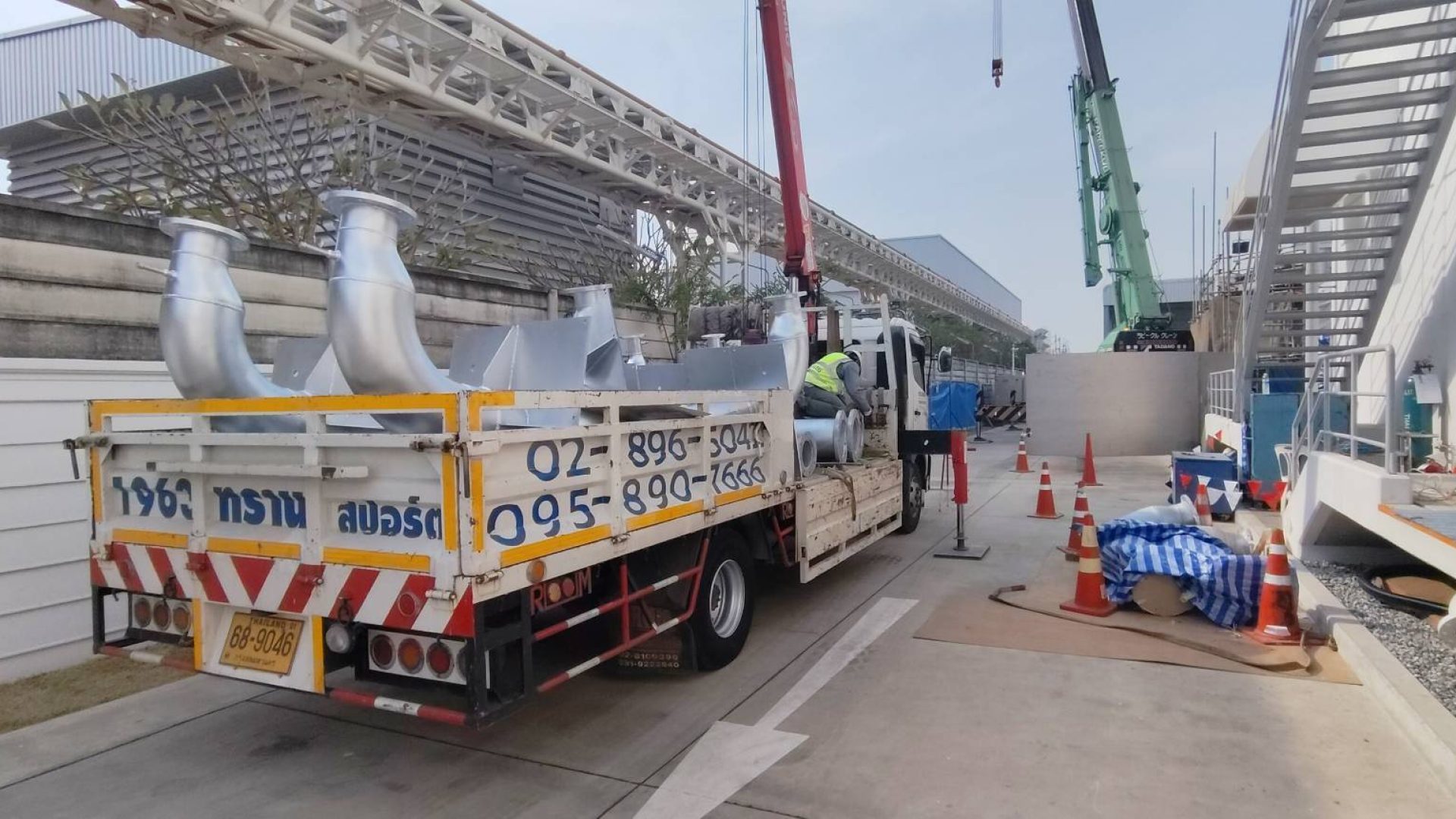 เช่ารถเฮี๊ยบแสมดำ