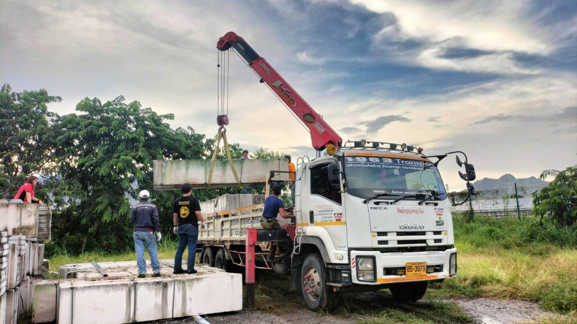 เช่ารถเฮี๊ยบบางขุนเทีบย