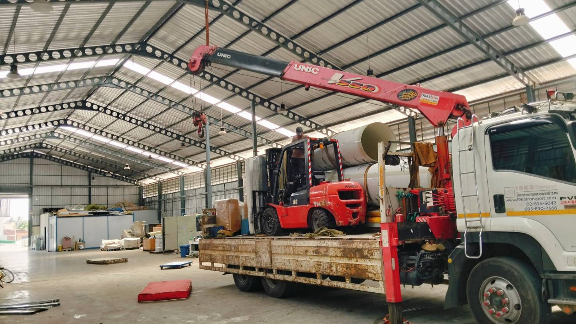 เช่ารถเฮี๊ยบคลองมะเดื่อ