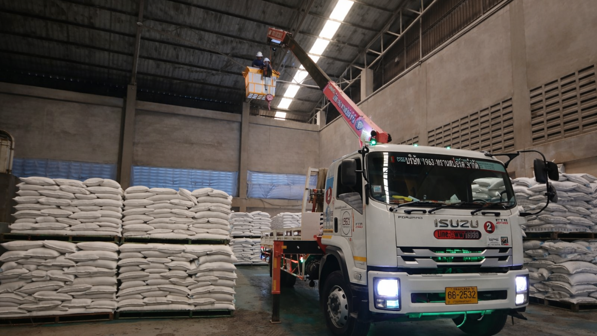 เช่ารถกระเช้าพันท้ายนรสิงห์