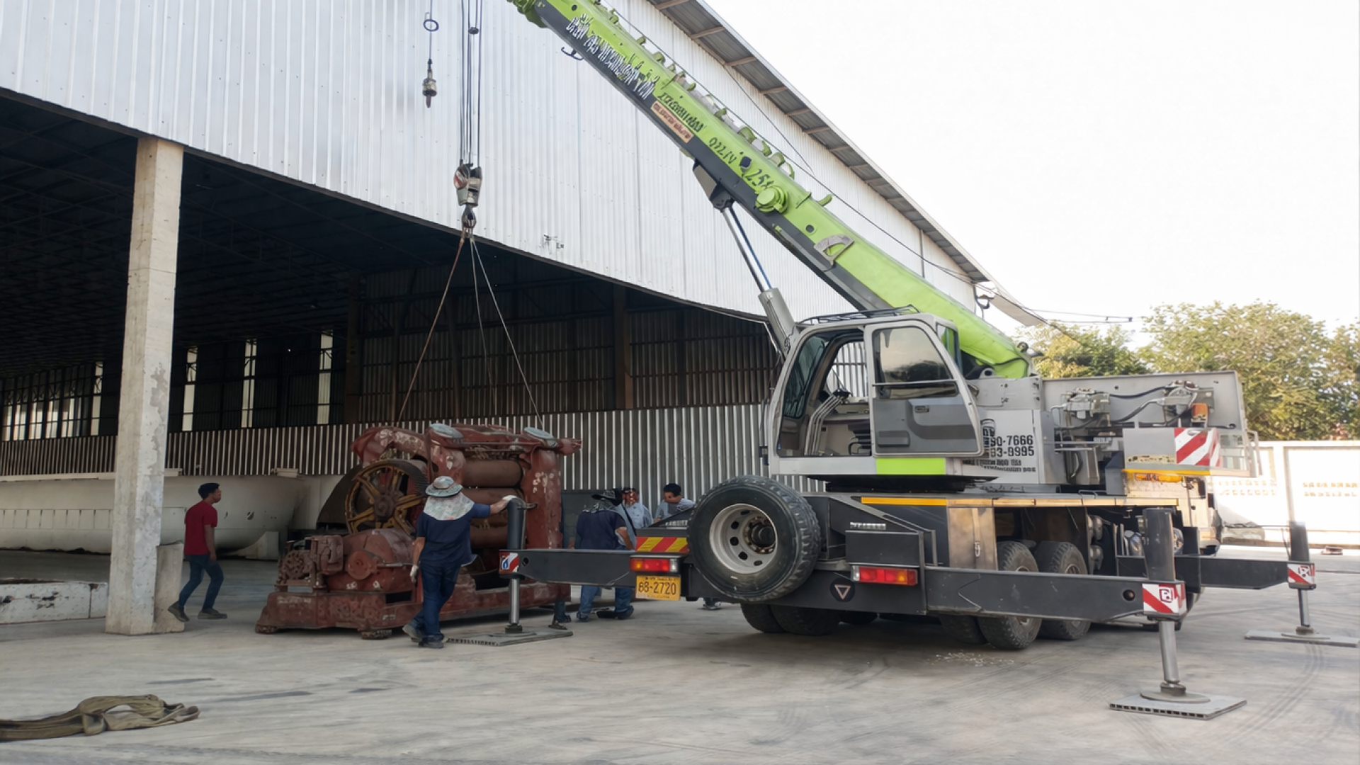 รถเครนแหลมใหญ่